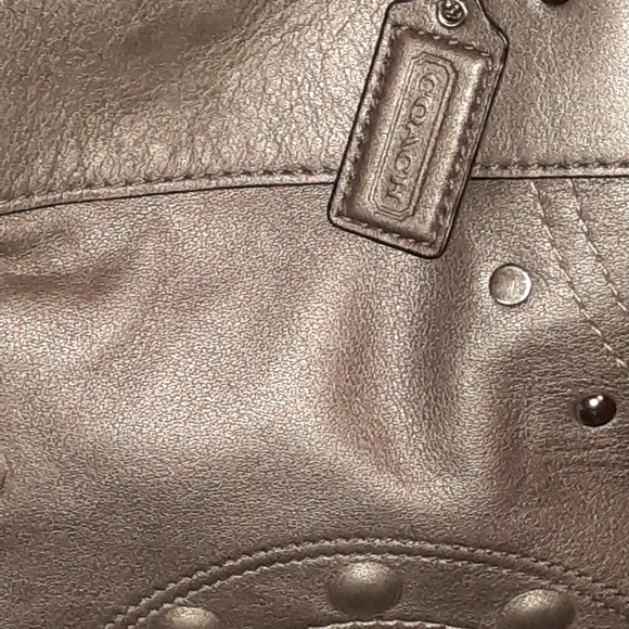 Coach - Picture 3 of 5